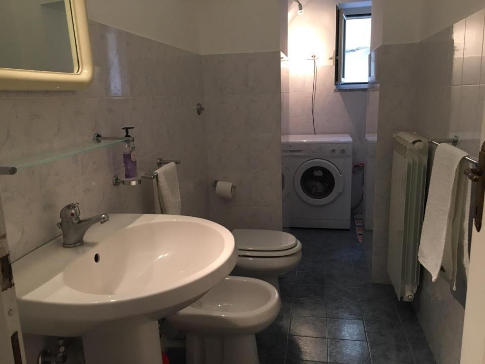 Casa Fiorini Apartment แตร์ราชินา ภายนอก รูปภาพ